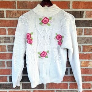 Natural Fibers Floral Embroidered Grandma Cottage Core Cream M Sweater